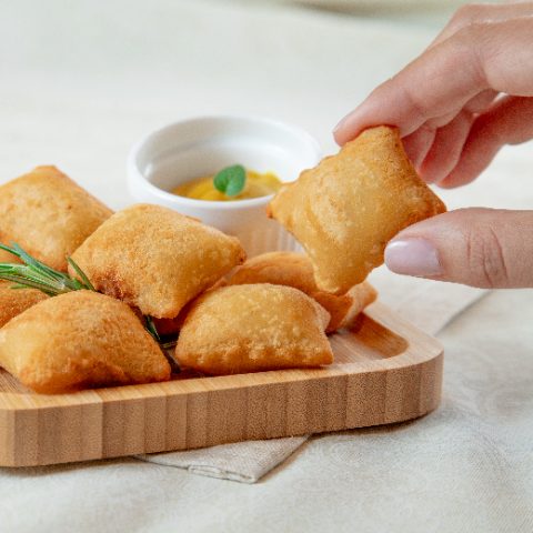 Risole de Camarão (Frito Congelado) 485g (20g/unidade)