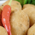 Bolinho de Aipim com Costela 970g (20g/unidade)